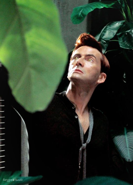 William_Raskol's tweet photo. I love this photo, the task was to repeat a scene from the series 🌱 #crowley #goodomens #cosplay #cosplayer #good_omens #благиезнамения #кроули https://t.co/EoNovgv449