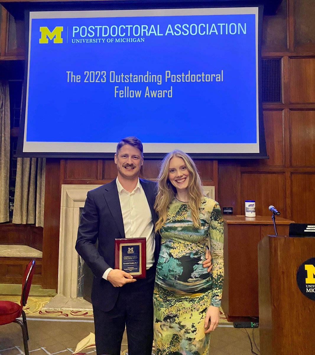 Alexander Knights tweet media