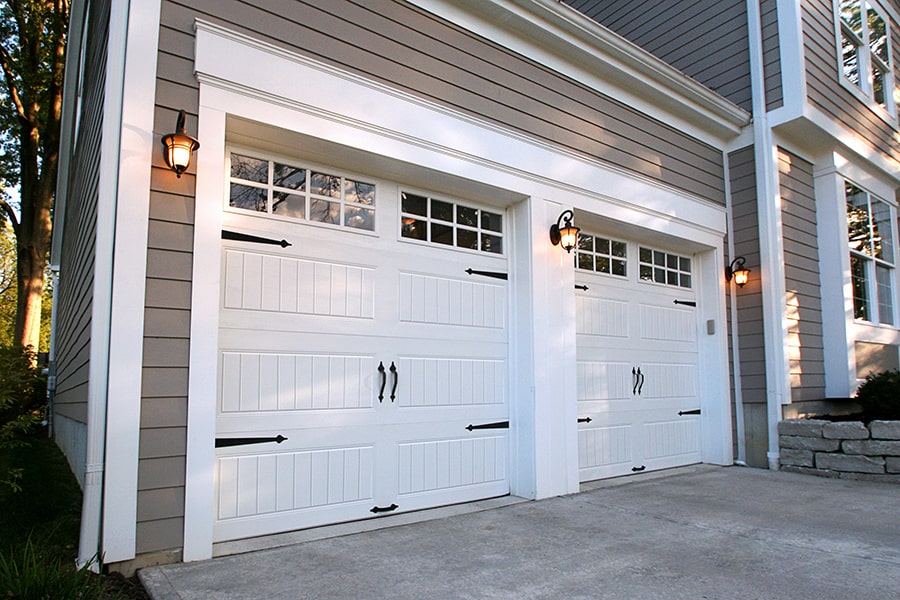 TwinsDoors's tweet image. Get step-by-step tips to properly install a Clopay sectional garage door for safety, performance and longevity. Our new blog has a detailed standard operating procedure. twinsgaragedoors.com/clopay-section… #Clopay #TwinsGarageDoors #HousecallPro #SuperPro