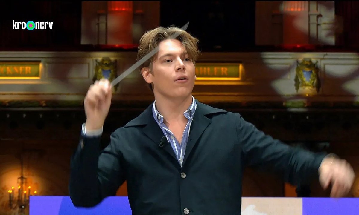 Yesterday, our artistic partner and future chief conductor <a href="/klausmakela/">Klaus Mäkelä</a> was a guest on <a href="/collegetour_nl/">College Tour</a>. You can watch the interview online here: bit.ly/3ZTBK6t
