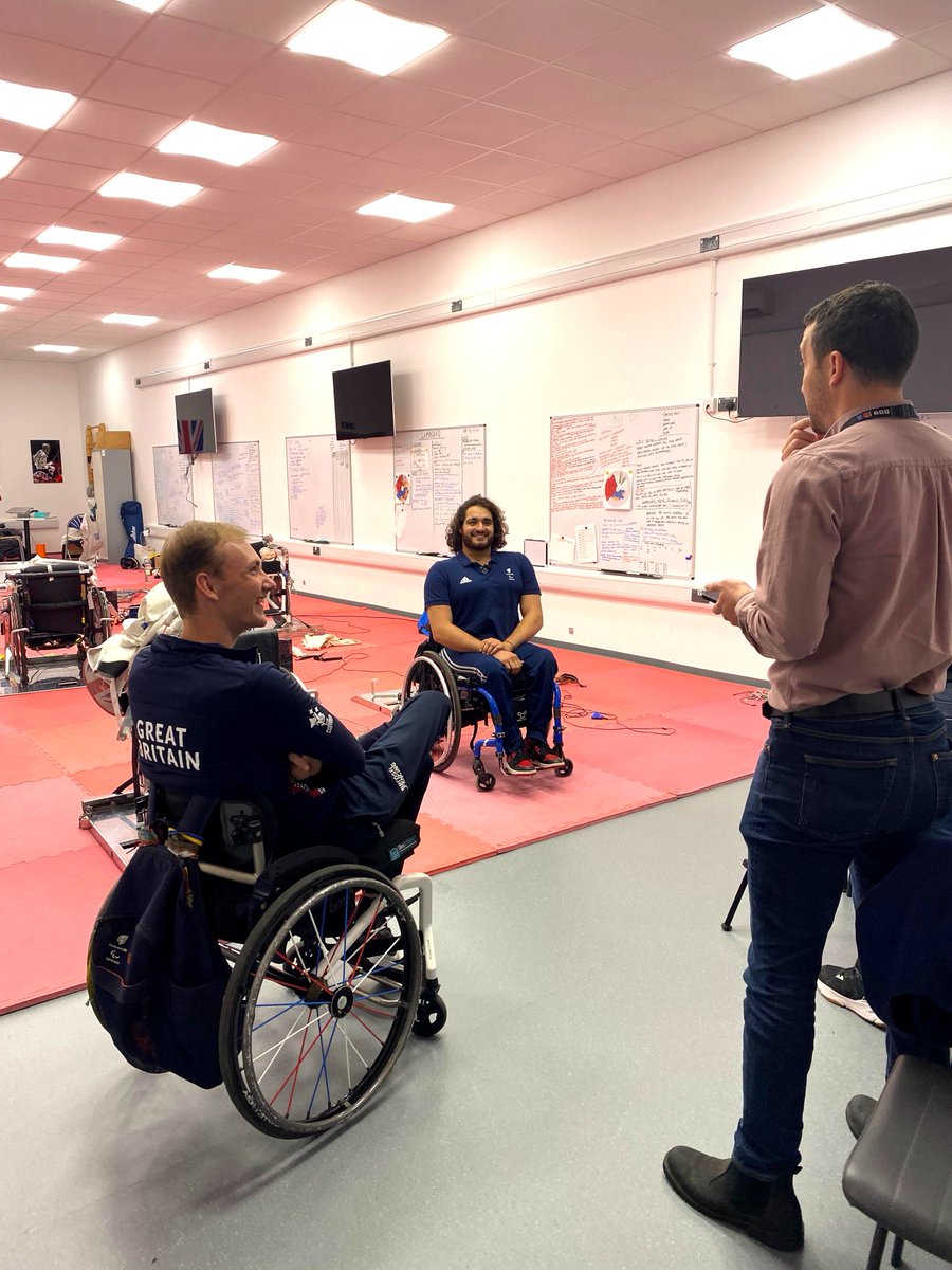 Turn on <a href="/bbcpointswest/">BBC Points West</a> tonight to see Paralympic medallists <a href="/PiersGilliver/">Piers Gilliver MBE</a> and <a href="/DCoutya/">Dimitri Coutya</a> discuss the IWAS @WheelchairFence World Championships as #Terni2023 begins 🤺🇮🇹

<a href="/FIE_fencing/">FIE</a> #WheelchairFencing  #ParalympicChampion