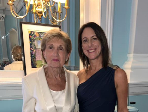 AnnaMarksUK's tweet photo. It was an honour to share the stage last week with my inspirational Mum at a fundraising event for the @RHNuk , raising funds for their attentive and innovative care for adults with brain injury. https://t.co/mpWKMF6RvS