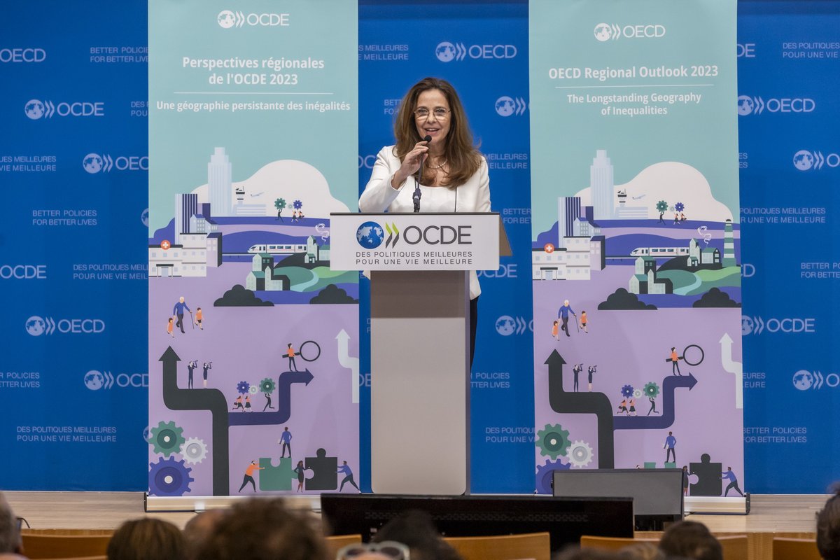 The new OECD Regional Outlook is out!

Over half of 27 OECD countries saw income inequalities between regions widen in the last 2 decades. The report sets out a roadmap to promote growth in all places &amp; narrow the gaps between them.

🔗 oe.cd/RO23 |  #RegionalOutlook