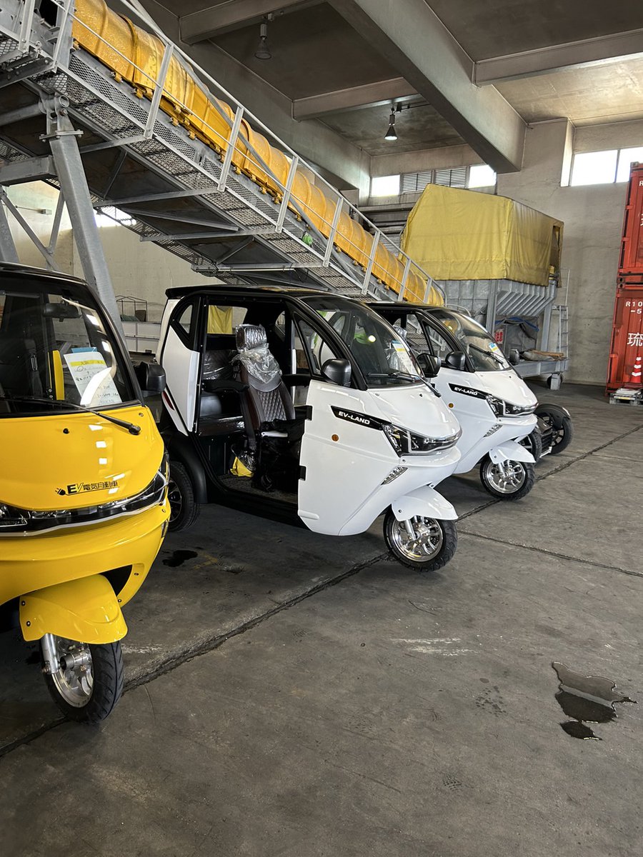 ev_land's tweet photo. //EV-LAND// 沖縄宮古島へZINMAを納車させていただきました✨宮古島でヴィラでZINMAをご使用いただき、宮古島観光を満喫してみてください♪ #evland #ZINMA #ev #電気自動車 #電動バイク #トライク #トゥクトゥク #沖縄 #宮古島 #観光 #海 #納車 https://t.co/IJ8renC9yd
