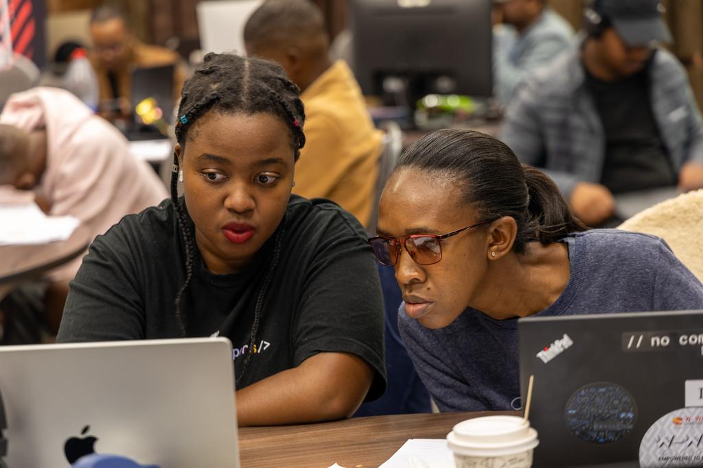 bbdsoftware's tweet photo. Wrapping up an epic weekend! The @geekulcha Hackathon 2023 has left us inspired, amazed, and filled with hope for a brighter future! 💡💻

The hackathon was more than an event; it was a movement! 💪 #GKHack23 #TechInnovation #ImpactfulWeekend https://t.co/8DktlbZ99K