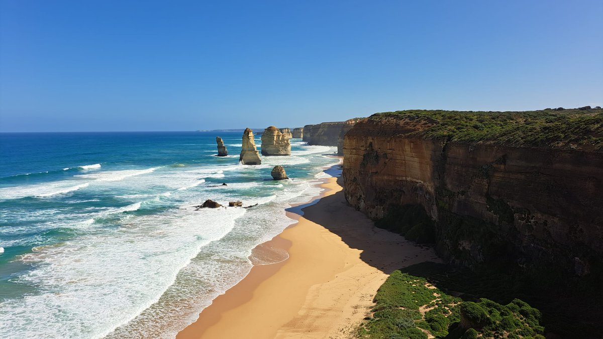 LaurCreep's tweet photo. Well, after #Melbourne we went to The Great Ocean Road. Here you are the Twelve Apostles National Park #thewelveapostles #twelveapostles #Australia #travel https://t.co/OC1iGMmQCA