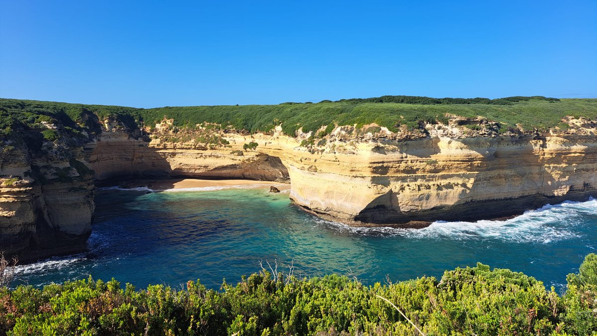 LaurCreep's tweet photo. Well, after #Melbourne we went to The Great Ocean Road. Here you are the Twelve Apostles National Park #thewelveapostles #twelveapostles #Australia #travel https://t.co/OC1iGMmQCA