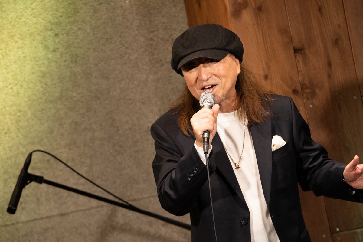 3121Mj's tweet photo. 2023/9/30
DADDY AND SON

無事に終演いたしました

初の親子共演
最高のバンドメンバーと
素晴らしいお客様の暖かい声援に包まれて
最高の時間でした

今回見れなかった方も
またステージでお会いしましょう

このライブを楽しんで下さった全ての人に心からの感謝を込めて。。 https://t.co/u06xylx6Va