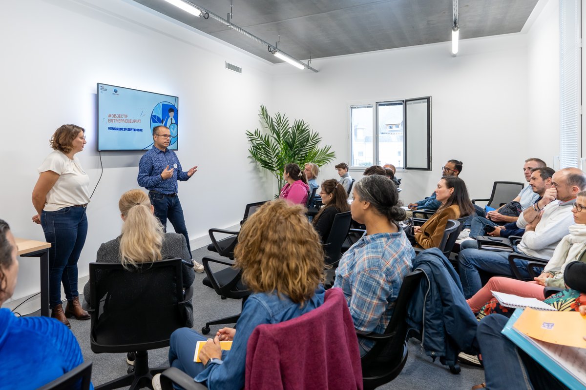 cc_cotefleurie's tweet photo. #événement
🚀 Clap de fin de cette 2ème édition de notre semaine-événement dédiée à l’emploi, à l’orientation et à la formation #ObjectifEmploi. Une semaine riche en événements, en rencontres et en découvertes.
👉 Maintenant, retour en images sur cette semaine ! 📷 Bab XIII https://t.co/18w127owuX