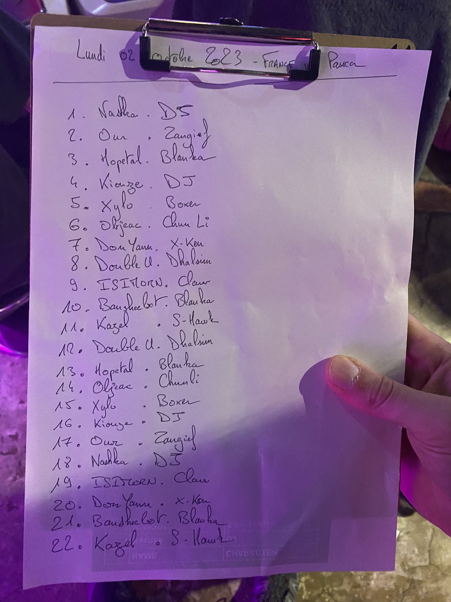 ISIMORN 🕹 tweet media