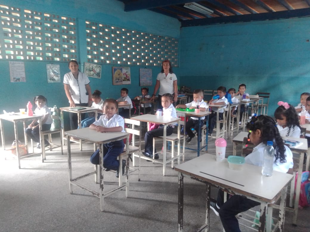 CdceCala_Calva's tweet photo. Inicio de actividades Pedagógicas en las diferentes instituciones educativas
#VenezuelaPresenteEnLaEscuela
@NicolasMaduro 
@MPPEDUCACION 
@_LaAvanzadora 
@DianneryArangu3 
@EliasEducacion1 
@CDCEGuarico 
@Gob_Guarico https://t.co/yApivagcC2