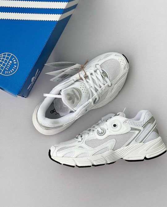 pre_adorable's tweet image. (Pre) Adidas astir ลด60%🍃🍎💥

ลดเยอะมาก🤩ตอนนี้นี้เหลือไซส์270-280 💫ราคาลดเหลือ2,020.-☁️ส่วนไซส์อื่นลด35%ราคาเหลือ2,920.-(รับมัดจำ50%)
#พรีเกาหลี #adidas