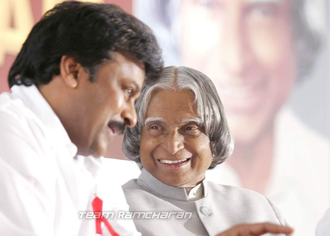 AlwaysPraveen7's tweet photo. ఇన్నేళ్లు నిర్విరామంగా రక్తదానం నేత్రదానం ఉచితంగా చేస్తున్న స్వచ్ఛంద సంస్థగా చిరంజీవి చారిటబుల్ ట్రస్టు నిలిచిందంటే అది మెగాస్టార్ @KChiruTweets గారి సంకల్ప బలమే
ఆయన పిలుపునందుకున్న అభిమానులు నేటికీ పదుల సంఖ��యలో రక్తదానం చేస్తూ సమాజానికి తమ వంతు సాయం చేస్తున్నారు
#25YearsForCCT https://t.co/PYW98F8WZH