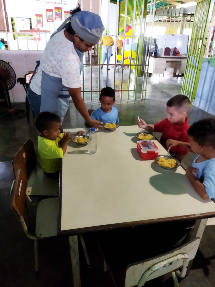 #02Oct // Le damos Bienvenida a toda esta muchachada de la patria, nuestra Bella Juventud Venezolana 🇻🇪, a todo el Personal Directivo, Administrativo, Docente, Obreros y 👩🏻‍🍳Cocineras y Cocineros🧑🏻‍🍳 de la Patria 🇻🇪 al Nuevo Año Escolar 2023-2024 #PAEIndetenible 
 #llegaronlasclases