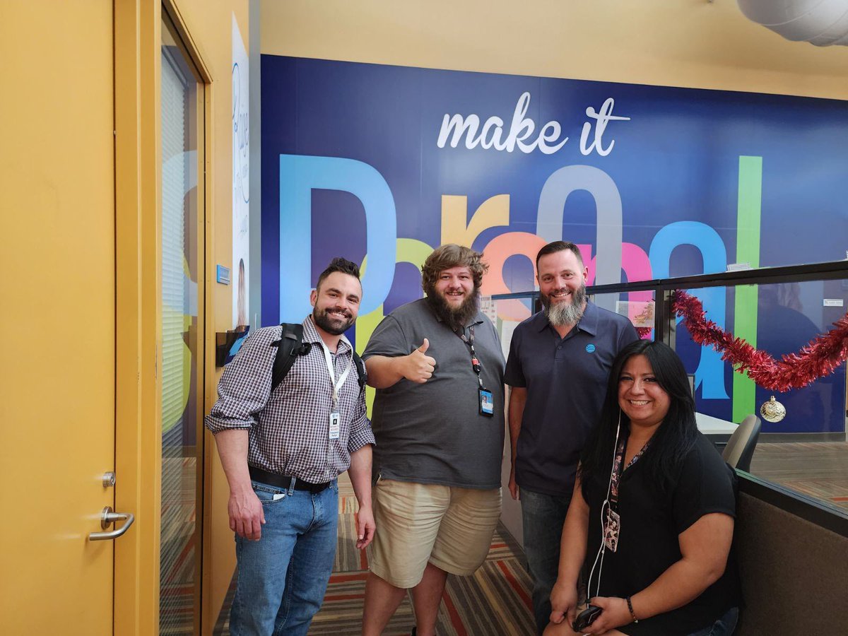 I am so blessed to work with @Josh_UARayburn @shane_fsu and Ryan everyday. It was a pleasure to finally meet Shane last week as he partners to enhance our customer experience for @SteelCitySLRS. #MBCGoodStuff #SCFW2023 #LifeAtATT @mssvccwest