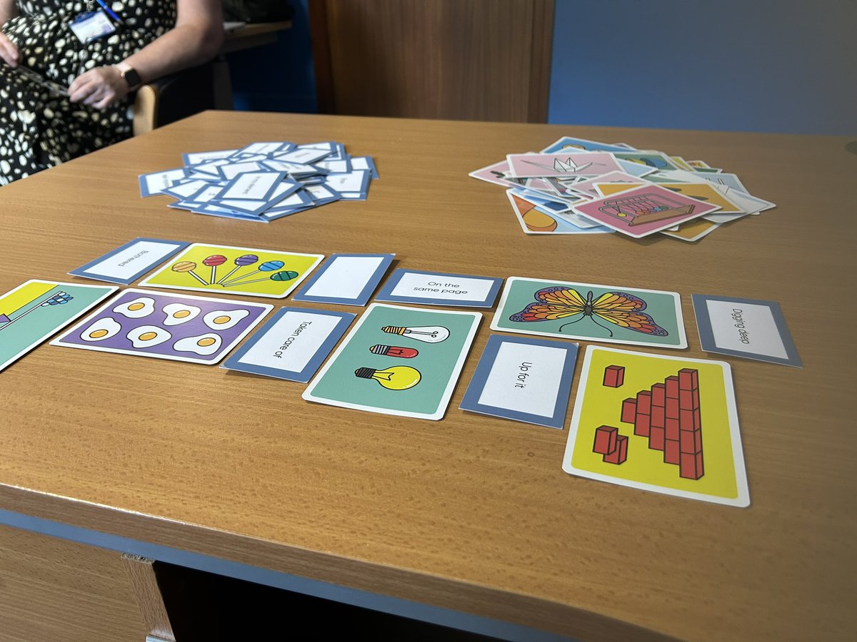 AlyMcKechnie's tweet photo. Thank you to @bonellie_emma @McNameeKirsty @Simpson0517 & @HazelDunsmuir for really #caringconversations exploring our newest project Resident Liaisons sharing the great work they are doing & how they are making a difference to supporting their services. Here’s to new ideas 💡 https://t.co/WcFx5UQNyS
