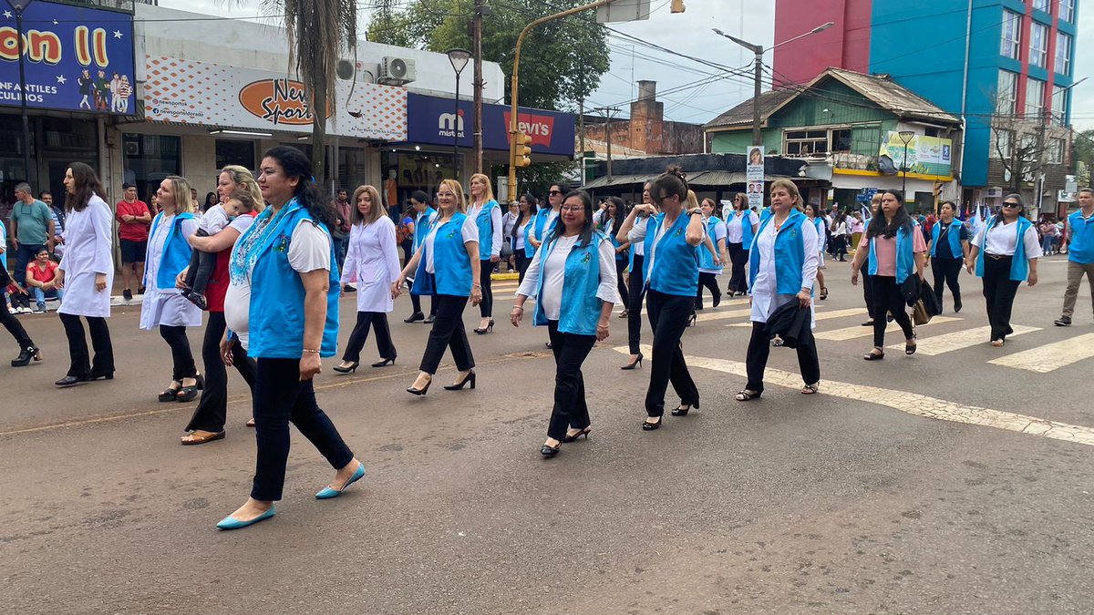 La UDPM participó del desfile por el 104 aniversario de la ciudad de Eldorado.
En el mismo participaron en representación del secretario general <a href="/grillo141/">Ruben Dario</a>, miembros de la CD, delegados departamentales, escolares y CTA.
Se destaca la amplia participación de los docentes adomistas