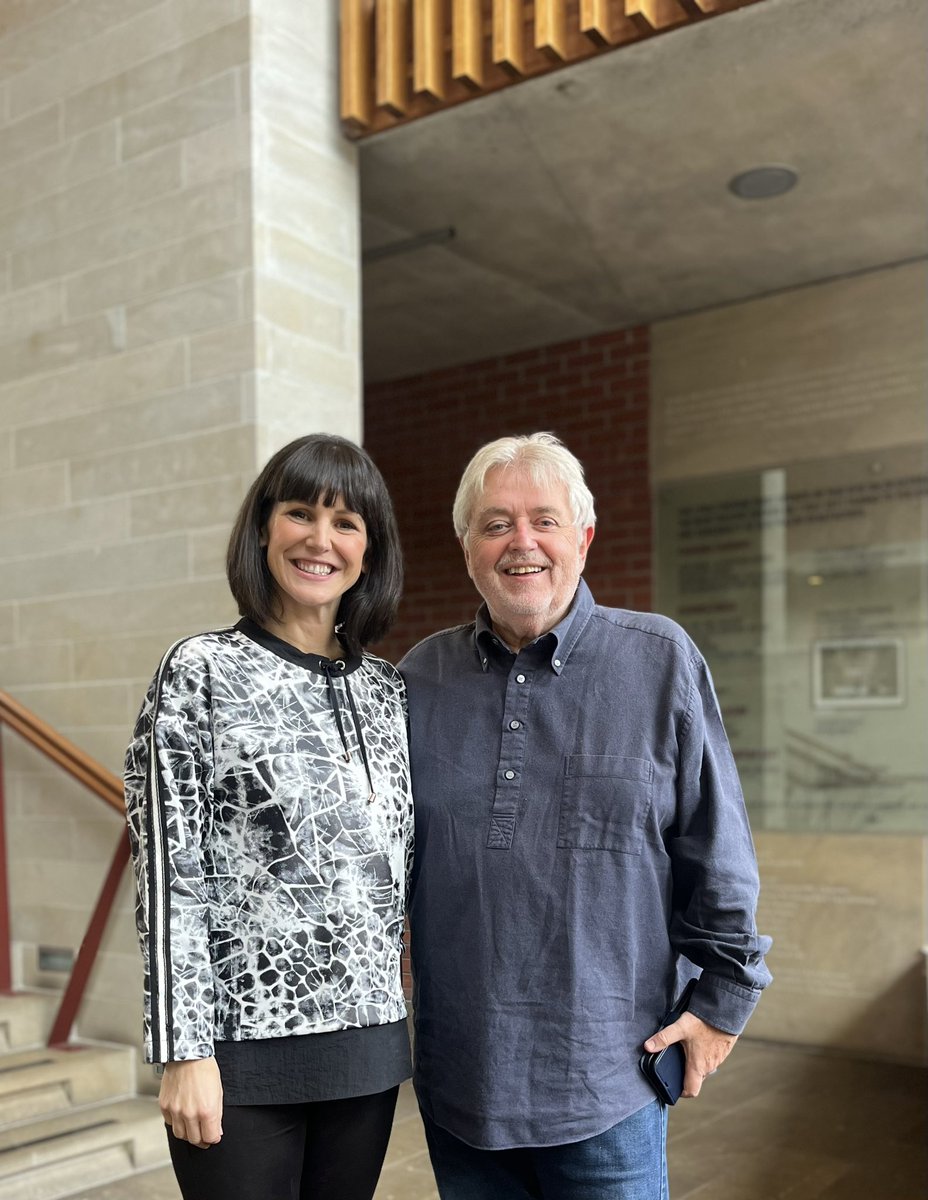 We were delighted to welcome Irish music legend 🎶 Bill Whelan and his wife Denise to the Lyric Theatre today, for a coffee and a tour of our theatre spaces. You’re officially added to our list of 2023 dignitaries @ShivnaBill - Come back soon !