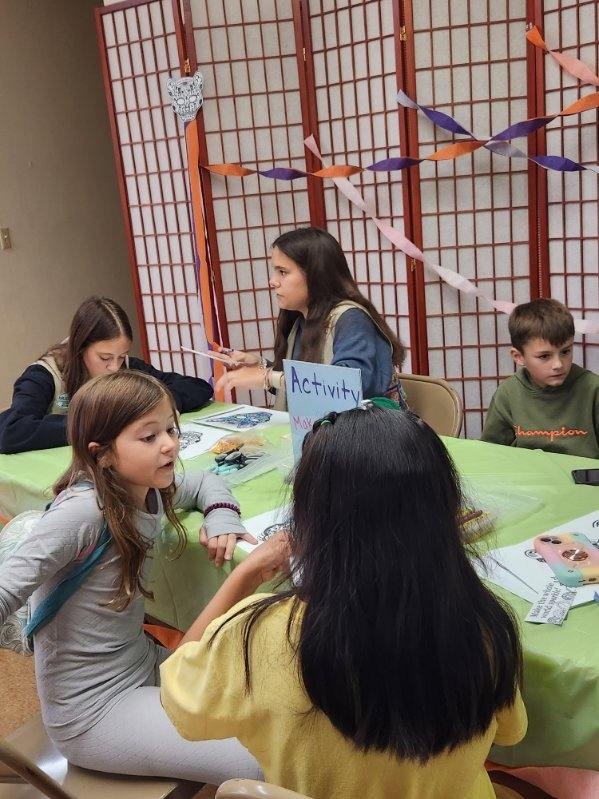 GSEIWI's tweet photo. 💚Girl Scouts from Dubuque had a blast trying out this years Fall Sale product and learned about this years adorable mascot - the ocelot! 

🛍️ Just a reminder that Snack &amp; Shop is this Saturday from 10-2! Make sure to come and try our Fall Product for this year! https://t.co/A6pwTKfRVY