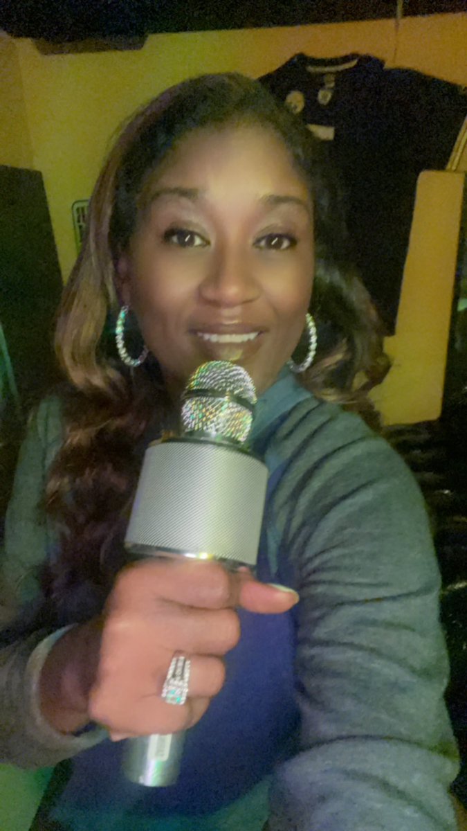 Happy Serve Customers First Week2023! Music can change the world:
My Favorite song artist is the Mary J. Blige the Queen of R&amp;B! I just love Sweet Thing see singing it now 😆#MBCGoodstuff #SCFW2023 #LifeAtATT #Cando @hugh_salyers @CrusherCrew <a href="/David_SantiATT/">David Santiago</a> <a href="/Valerie_m_cando/">Valerie M</a>