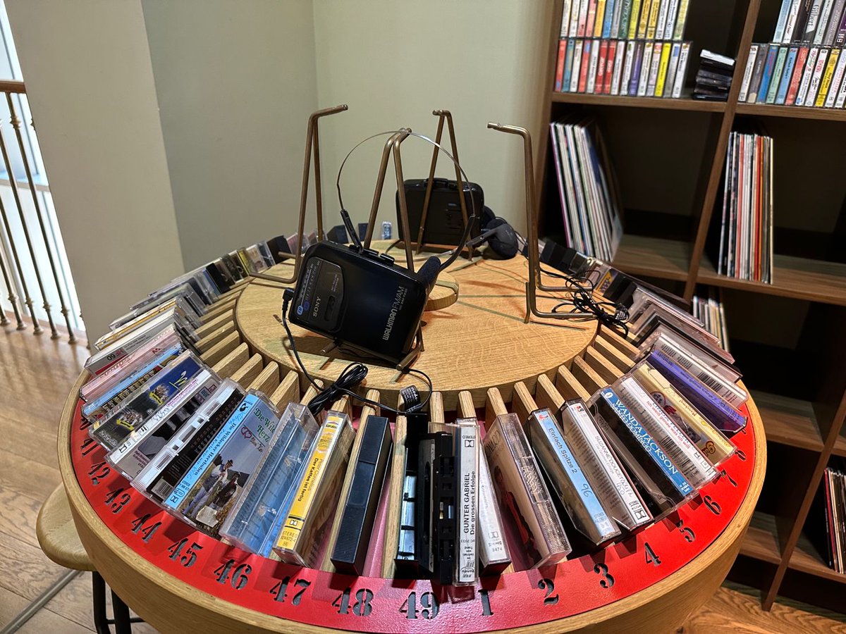 Aileen Dubois (@severinemaryne) on Twitter photo 