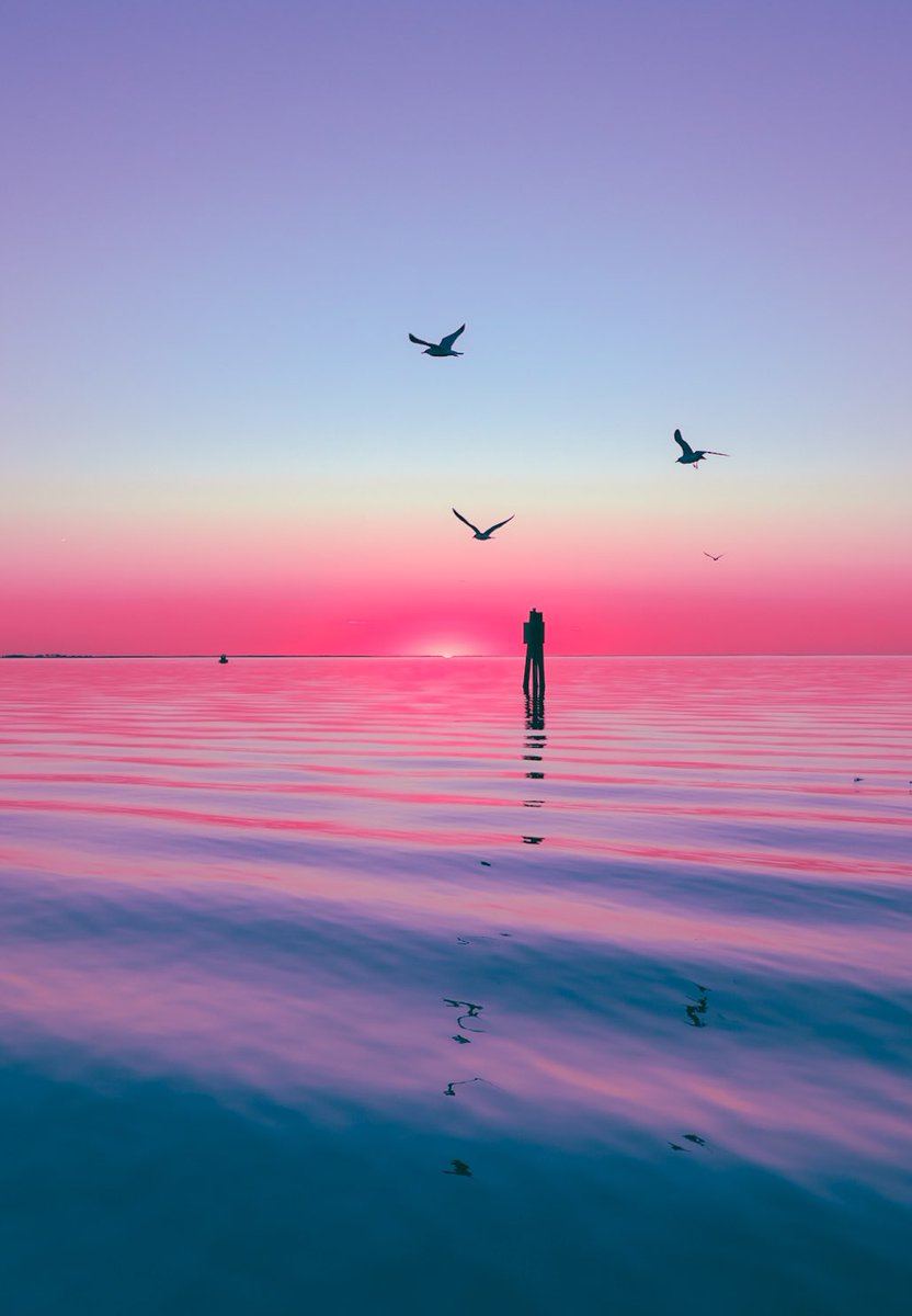 kaeganmc's tweet photo. escape from reality. https://t.co/tq7LNquz4U