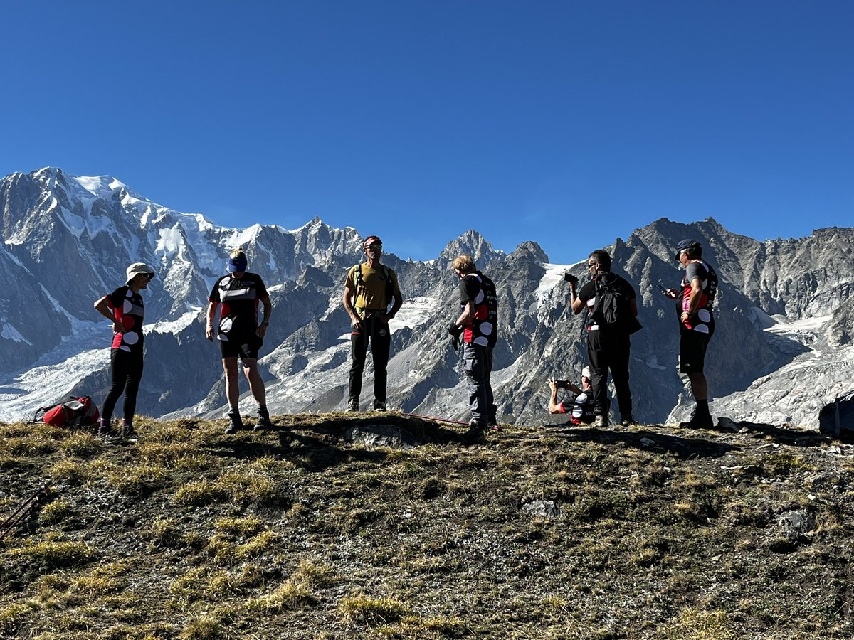 DrWarrenLab's tweet image. First day in the Italian mountains hiking for @SpinalResearch great team, doing amazing work raising money with every step #teamspinal. To donate to this brilliant cause: justgiving.com/fundraising/pi…