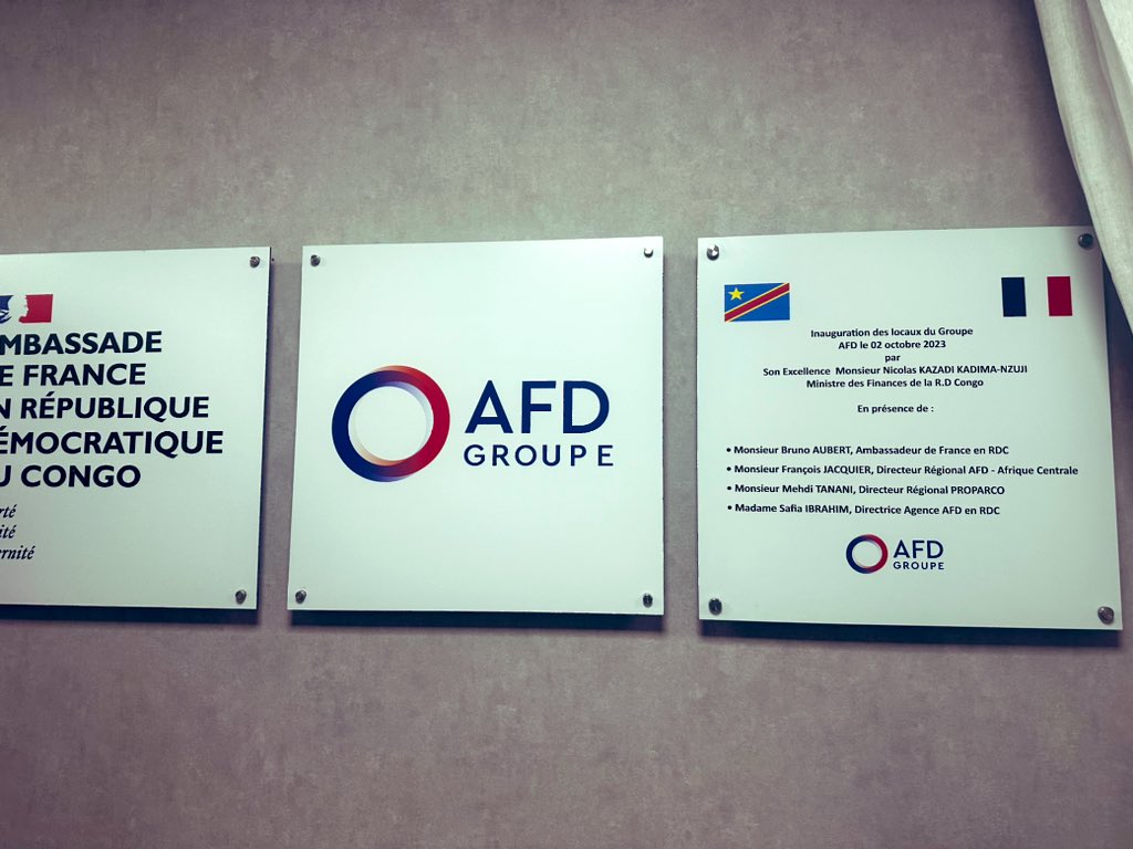 safiaotokore's tweet photo. Beau moment en présence de @jacquierfranco2  #MedhiTanani #DR @Proparco, #Laurent @expertisefrance de nombreuses personnalités institutionnelles, diplomatiques, des #PTFS, des  bénéficiaires mais aussi des artistes amis!´ @mkadimart pour l’inauguration de nos locaux https://t.co/0LqmXEpKeQ