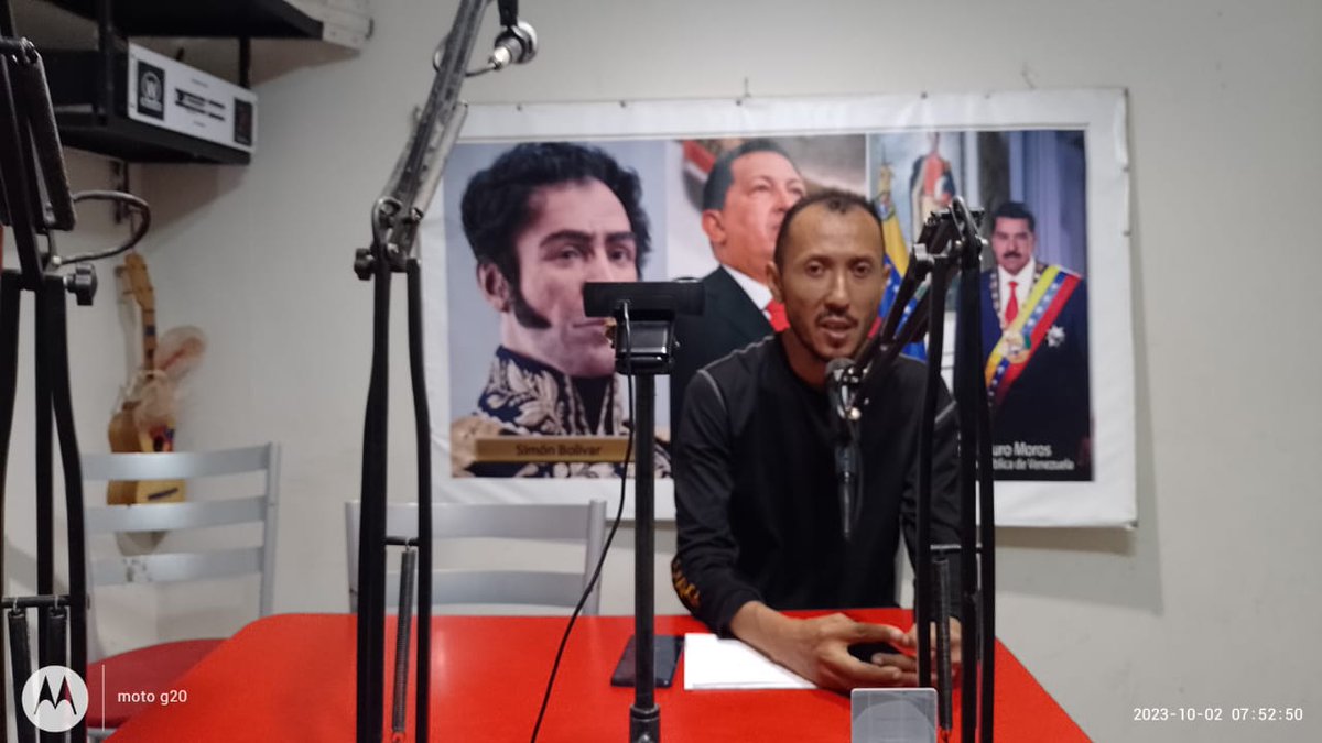 dany_lameda's tweet photo. Hoy comenzamos el programa vanguardia Revolucionaria por radio Venceremos 104.9 FM, un espació para defender los logros de la revolución 
@JacquelinePSUV
@pinfantea
@LuisJonasReyes
@WillianGil
@AdolfoP_Oficial

#LlagaronLasClases https://t.co/mTlVgZjzx9