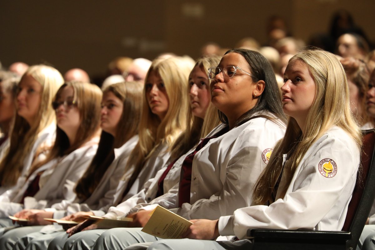 BloomsburgU's tweet image. Congrats to the more than 130 second-year nursing majors who began the next phase of their nursing education at our recent White Coat Ceremony 💛🩺🥼🐾 #HuskyUnleashed #BloomOnward #HuskyPride #nursing