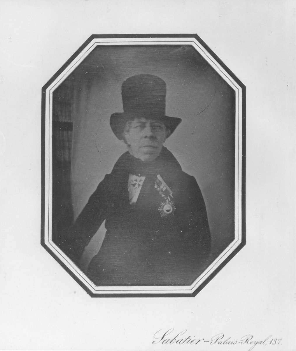 Huisvanhetboek's tweet photo. Op 2 oktober #1783 werd in Den Haag Willem Hendrik Jacob (Willem) baron van Westrenen van Tiellandt, heer van Tiellandt geboren. De baron is de stichter van ons museum. Vandaag precies 240 jaar geleden.
https://t.co/o9EBrhQl2J
#huisvanhetboek #geboortedag #baron https://t.co/vG0BzuDOiu