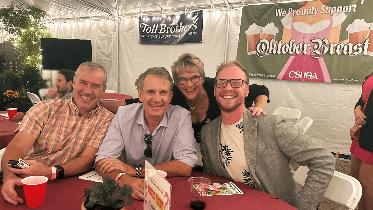 CSHQA's tweet photo. Cheers to another successful @FranzWitte #OktoberBreast auction and fundraiser benefiting @Cast4Recovery @BreastCancerEI @RiverDiscovery @SaintAlsHealth! 🦩🎗️

https://t.co/zVzKJsokVV 
#FranzWitte #GivingBack #BreastCancer #Support https://t.co/cPevPeD21U