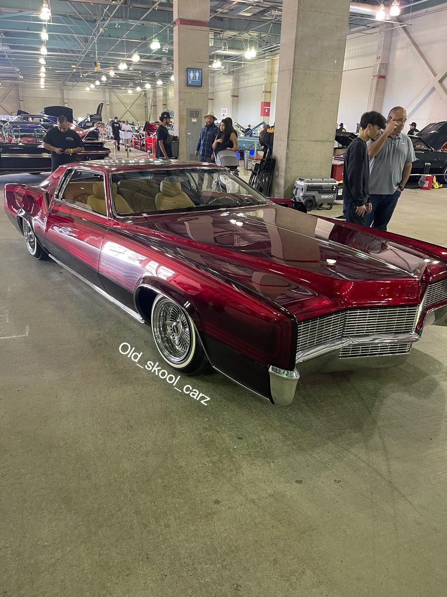 oldskoolcarz's tweet image. #1969 #Cadillac #Helldorado 

#carclub #lifestylecc 

#california #norcal #916 #old_skool_carz #caliwhips  #916photographer #westcoast  #originallowrider #sundayfunday #instasize