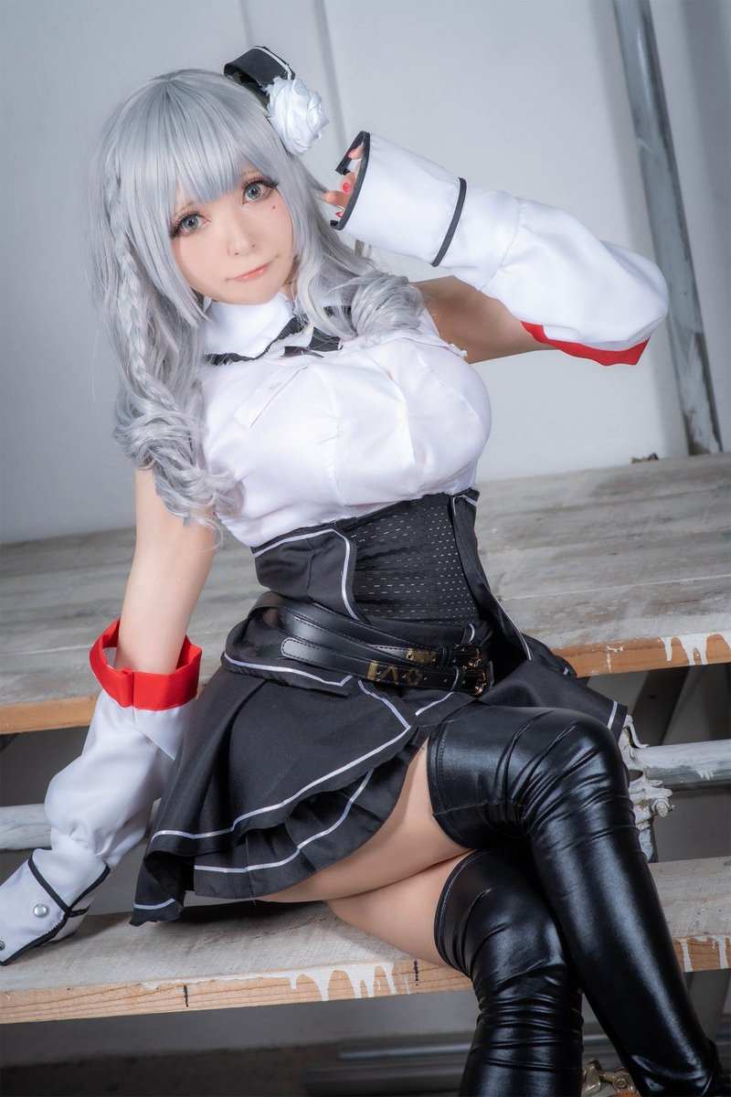 Studio2281's tweet image. それは私のお気に入りのゲームです❤️❤️ #digitalart #貫井柚佳 #azurlane4thanniv #内田真礼  
Original: hinataTKSR