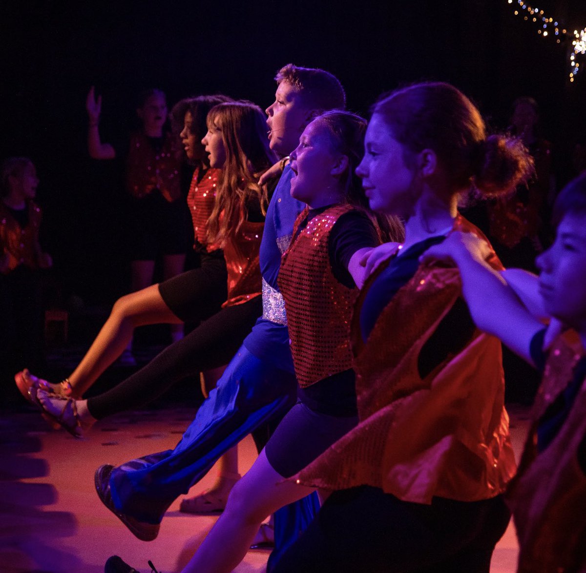 CN_PerformArts's tweet photo. Come along to our Open Evening on this Thursday (5th October), 6pm-8pm. 
If your child enjoys and thrives in the performing arts, we really are the perfect school for you! @CastleNewnham https://t.co/Aj1z1lVbZo