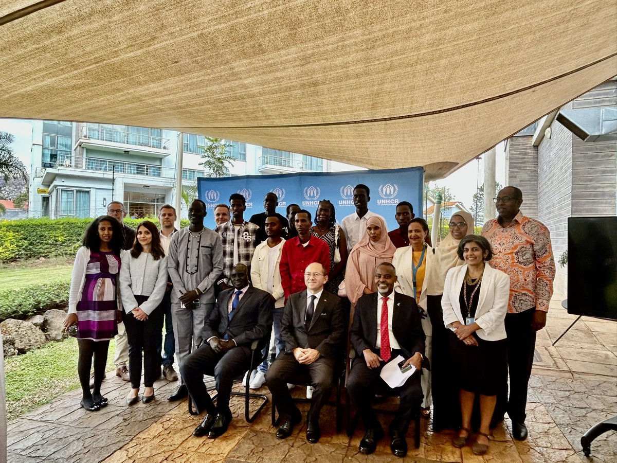 AMB_Affey's tweet photo. Today we bade farewell to 10 students from  #kakuma and #Dadaab refugee camps on scholarship support from  @yurtdisiturkler to study in #Turkiye 
“Education is the greatest equalizer “
Very grateful to @abdullah_eren for the life changing opportunity.
Present Amb from 🇹🇷 🇸🇴 🇸🇸 https://t.co/Dd15snLQv0