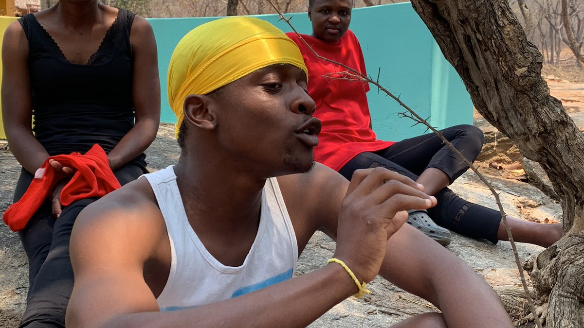 simukaupenye's tweet photo. #Day1 #MusiciansBootCamp
SIYA is excited to bring together 30 Best Musicians for a 3-Days BootCamp where they are being trained on vocals, use of social media and how best they can improve their career. #SIYA2023 #SRC4SDGs  supported by @culturefundzim @euinzim https://t.co/Z0H8GDFRnJ