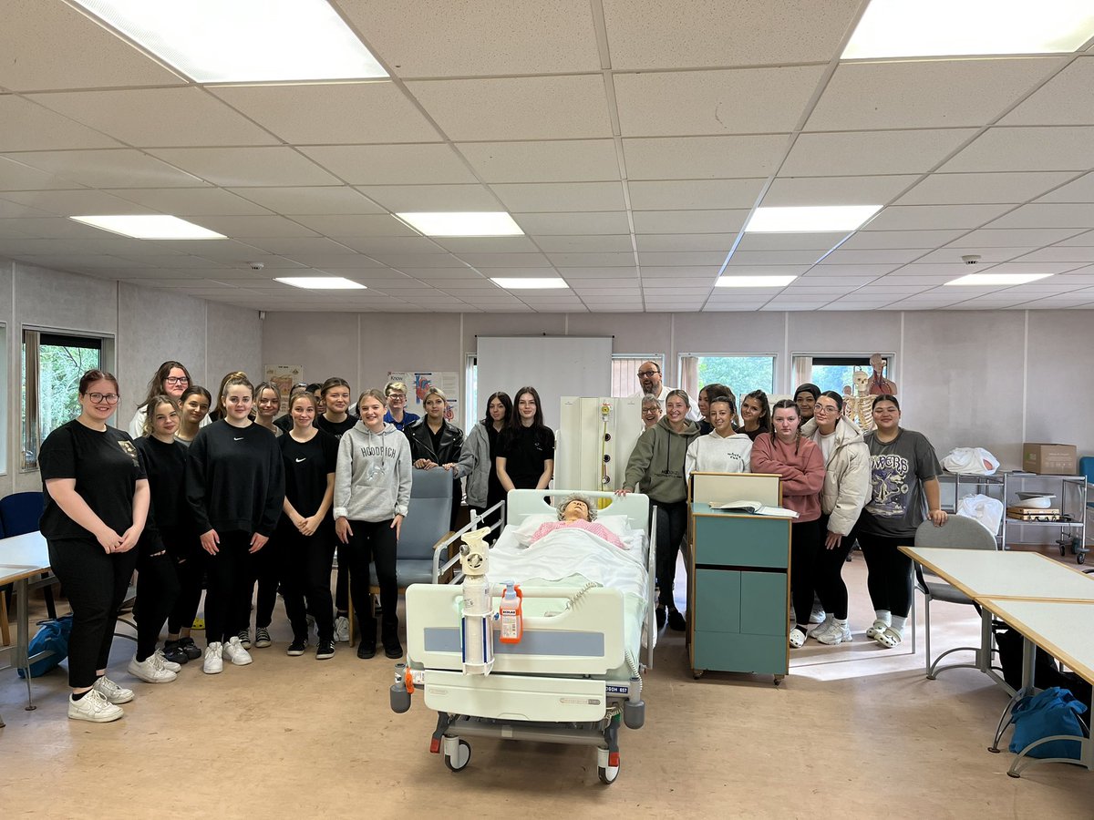 Philippa Brazier (@philippabrazie2) on Twitter photo Today we welcomed our next T level students from Halesowen and Dudley College for clinical placement here at <a href="/DudleyGroupNHS/">The Dudley Group</a> , <a href="/DGProfDev/">Professional Development in Dudley</a> Today we welcomed our next T level students from Halesowen and Dudley College for clinical placement here at <a href="/DudleyGroupNHS/">The Dudley Group</a> , <a href="/DGProfDev/">Professional Development in Dudley</a>