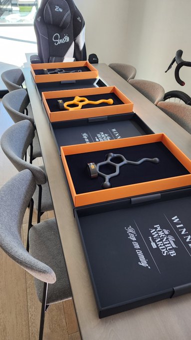 Thanks, @Pornhub, for the awards, just got delivered! 🏆 🏆 🏆 https://t.co/6j9ZpETIYm<a class="tags" href="/tag/pornhub">@pornhub</a>