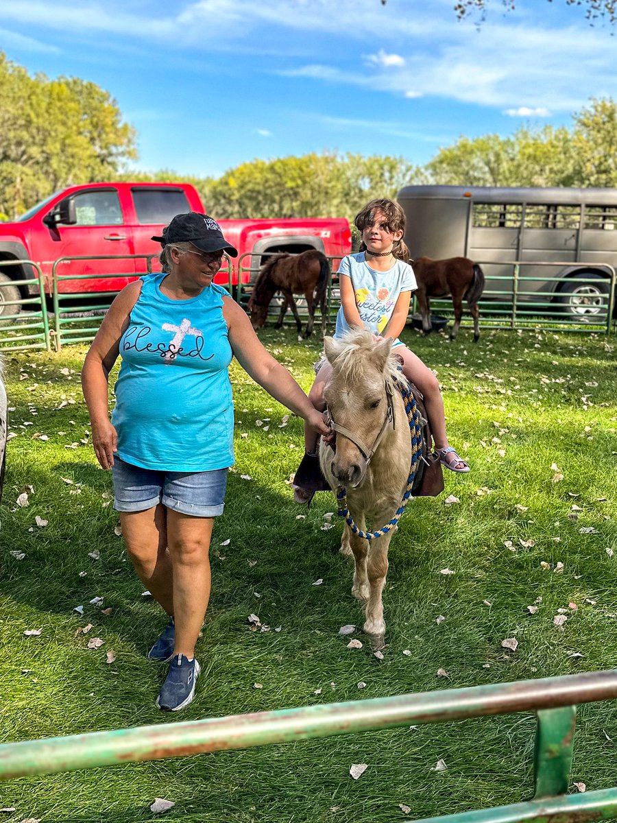 Dakota Dunes Country Club tweet media