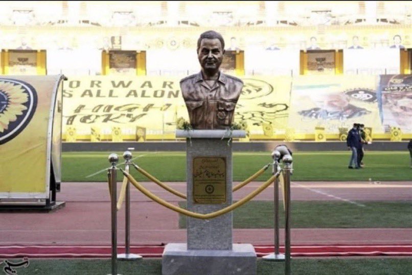 mutaiwee's tweet photo. " السعودي طير حر .. والكرة عنده حضارة " 
 موقفنا واحد .. لا يتغير .. سياسيا .. رياضيا .. #الاتحاد عظيم و يمثل الوطن 🖤💛🇸🇦💪 #الاتحاد_سباهان #دوري_ابطال_اسيا https://t.co/q8rHQwaZ35