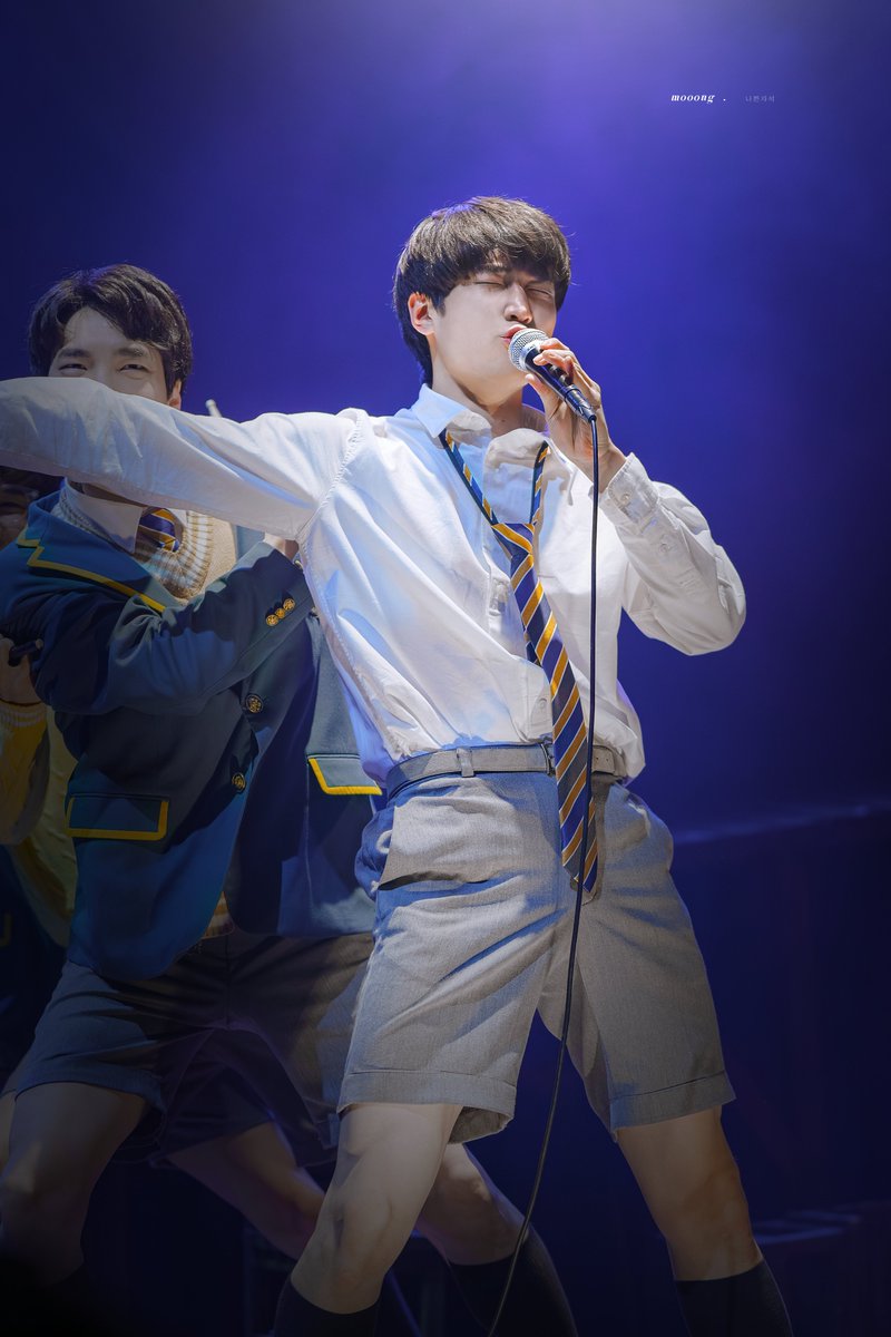 moongs_p's tweet photo. 190410 나쁜자석 튤립 스페셜 퍼포먼스
고든 ㅣ 신재범
.
레전드 샤우팅 해놓구 부끄엔딩 🔥💦 https://t.co/EjziyGBN07