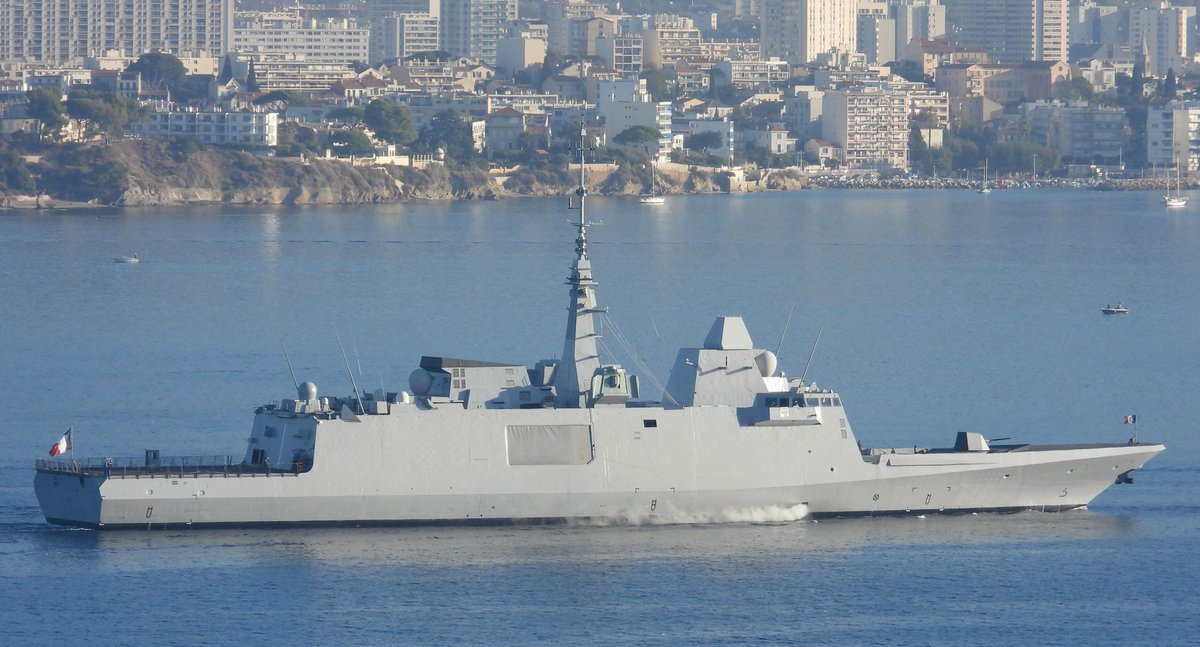 WarshipCam's tweet photo. French Navy Aquitaine-class frigate FS Provence (D652) leaving Toulon, France - October 2, 2023 #fsprovence #d652 

SRC: TW-@GGYSSELSSHIPS https://t.co/ShFRnvrioS