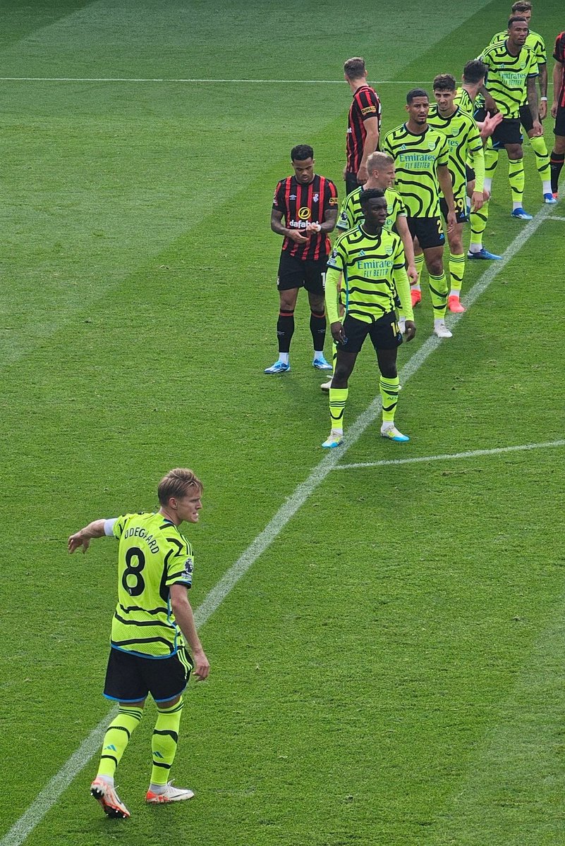 Sakazett tweet media