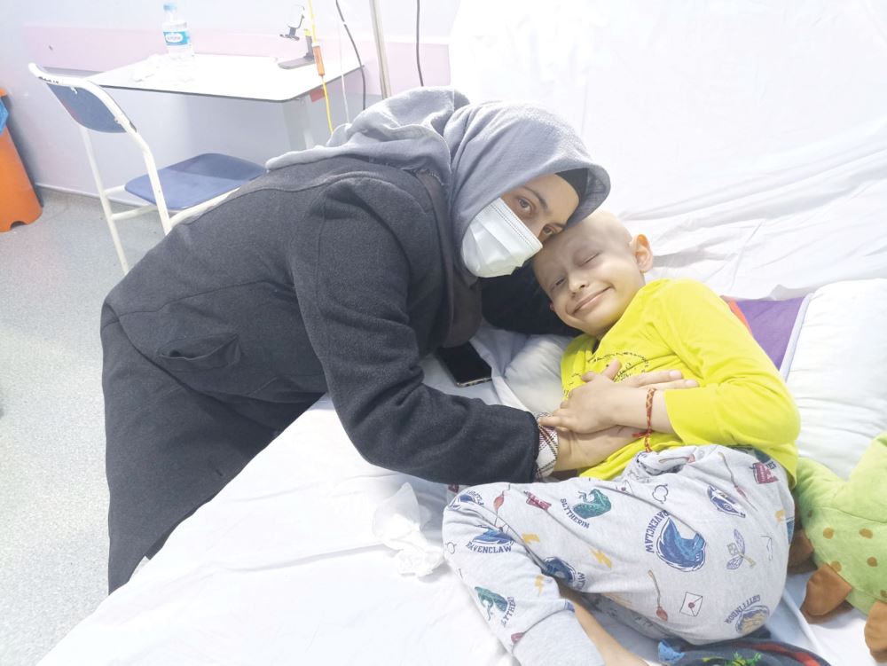 Çok güzel gülüşlü çocuğu kaybetmişiz.

Yusuf Kerim'i kurtaramadık, bugün vefat etti. 

Çok acılar çekiyordu, kuş gibi uçtu gitti, bir melek oldu.

Allah rahmet eylesin.

Kendisine ve anne babasına çok çektirdiler.
Baba Süleyman bey ile görüştüm. Sakarya'da toprağa verilecek.