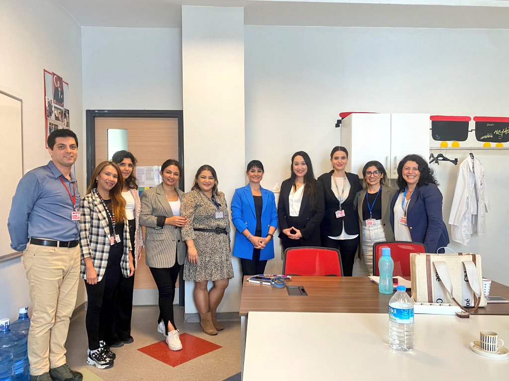 DenizKCoskun's tweet photo. Had a wonderful visit today! Proud to see the Dragos Campus FLD Team so close-knit and motivated! Thanks to the principal Ayşenur B. Çıtak and school staff for their passion, commitment and hospitality! @ozgeeasln @VahapIk3 @nicolenagyperez @ABilgicioglu @TalarDonikoglu https://t.co/VcInLSbezh