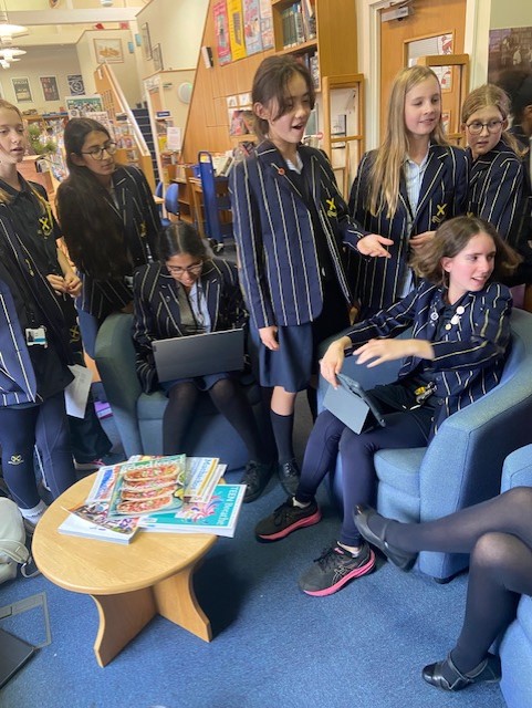 The Y9 Book Club leaders did a great job with their Murder Mystery in the Library. Everyone was suspicious of the Librarian - so I hate people bringing books back late?🤷It's all very normal, nothing to see here. Here are some of the other witnesses cracking under the pressure.