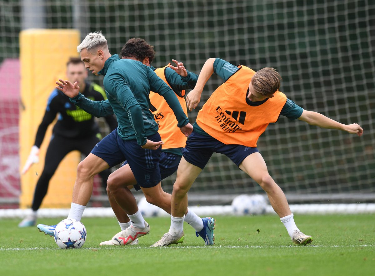 Sakazett tweet media