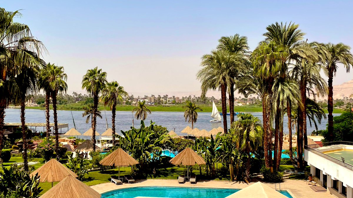 raphanomundo's tweet photo. Quarto com vista para o Nilo 😍
📍 Luxor, Egito 🇪🇬
#raphanomundo https://t.co/8IIwomtvLS
