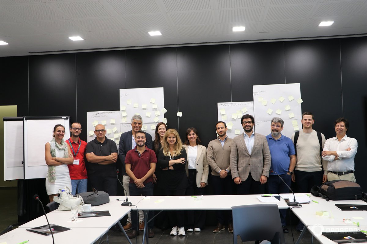 Primeira reunião do Consórcio do <a href="/azoresdih/">AZORES DIGITAL INNOVATION HUB</a> marca o início de uma jornada colaborativa em prol da inovação digital nos Açores.

#nonagon #azidh #azoresdih #transicao #transformacao #digital #empresas #acores #azores #visitazores #turismo #serviçosdigitais #ti #tecnologia #enta